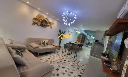 Casa em Condomínio  em Juquehy, São Sebastião-SP: 3 quartos, 2 suítes, 2 salas, 3 banheiros, 2 vagas de garagem, 128m². Venda ou Locação!