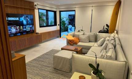 Casa de Luxo para Locação em Juquehy - 3 Quartos a 100m da Praia