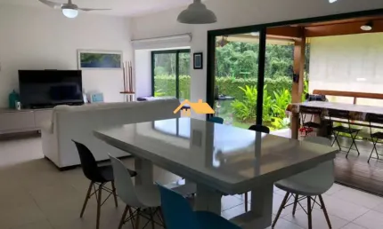 Aluguel de Casa em Condomínio  em São Sebastião-SPCondomínio Fazenda São Paulo, Barra do Una4 Quartos, 2 Suítes, 3 Salas, 3 Banheiros, 2 Vagas, 144m².