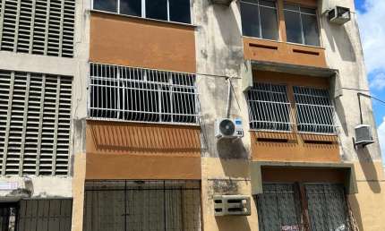 Apartamento na Avenida Fernandes Távora próximo ao North Shopping Jóquei 