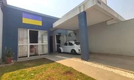 Casa para Venda em Guarapuava, Boqueirão, 3 dormitórios, 1 suíte, 2 banheiros, 2 vagas