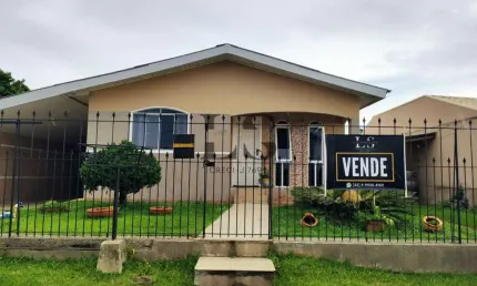 Casa para Venda em Guarapuava, Bonsucesso, 3 dormitórios, 1 banheiro, 5 vagas