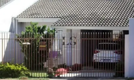 Casa para Venda em Guarapuava, Santana, 2 dormitórios, 1 banheiro, 2 vagas