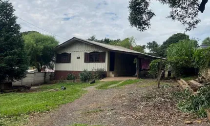 Casa para Venda em Guarapuava, Morro Alto, 3 dormitórios, 1 banheiro, 1 vaga