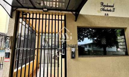 Apartamento à venda, com 3 quartos, garagem coberta, na Vila Bosque, Maringá, PR