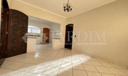 Casa com 4 quartos para alugar no Piracicamirim, Piracicaba 