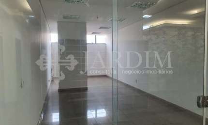 LOJA PARA LOCAÇÃO/VENDA NO EDIFÍCIO PRIMUS CENTER. 01 VAGA DE GARAGEM.