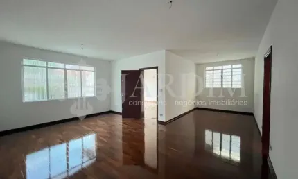 Casa com 4 quartos para alugar no São Dimas, Piracicaba 