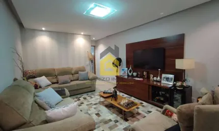 Sobrado à Venda com 135 m² , 3 Quartos, 3 Suítes - Demarchi - S.B.C