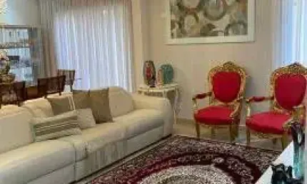 Linda casa para venda possui 340 m² com 3 quartos e piscina na Vila Oliveira - Mogi das Cruzes - SP