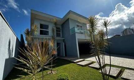 Sobrado para venda tem 408 m² 6 suítes Piscina e Churrasqueira Vila Oliveira - Mogi das Cruzes - SP