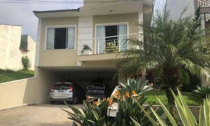 Casa de condomínio ARUÃ 1 para venda possui 220 m² com 3 quartos 1 suíte