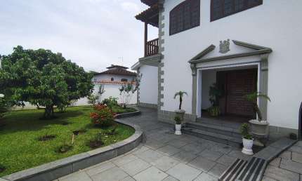 MARAVILHOSA MANSÃO com vista SERRA do Itapety na Vila Oliveira 950 m² 5 suítes GOURMET PISCINA SAUNA