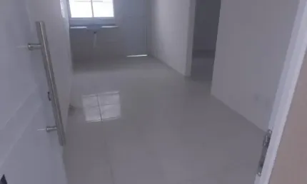 ÓTIMA casa em Condomínio no Botujuru com 44 m² com suíte