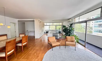 Impecável apartamento à venda em Higienópolis, São Paulo-SP: 3 quartos, 1 suíte, 2 salas, 3 banheiros, 2 vagas de garagem, 260m².