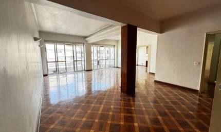 Imperdível! Apartamento à venda em Higienópolis, SP: 3 quartos, 1 suíte, 3 salas, 3 banheiros, 203m². Victor Kumpera, janelões, próximo ao Shopping.