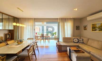 Apartamento de 123m² com 3 suítes e 3 vagas no condomínio Barão 305, na Pompeia