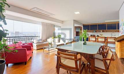 Apartamento de 172m² com 3 suítes e 3 vagas em andar alto e face norte no condomínio Paradiso Vila Romana