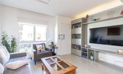 Casa em condomínio fechado com 3 quartos à venda na Rua Carmelina Cavassin, 1280, Barreirinha, Curitiba por R$ 1.060.000
