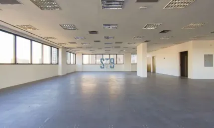 Sala comercial para alugar na Rua Visconde de Nacar, 1160, Centro, Curitiba por R$ 32.500