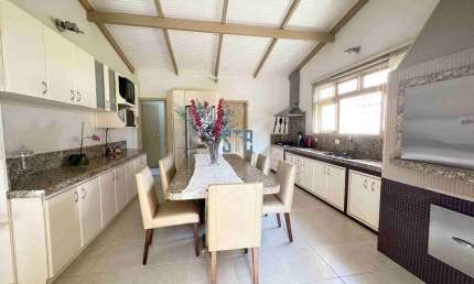 Casa com 3 quartos à venda na Rua Francisco de Azevedo Macedo, 587, Vila Solene, Campo Largo por R$ 1.550.000