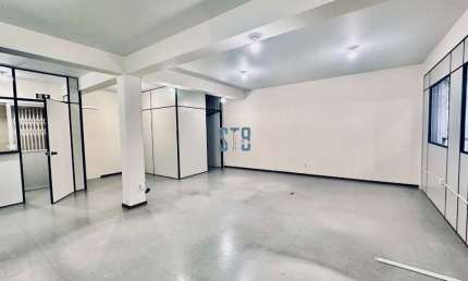 Sala comercial para alugar na Santos Dumont, 880, Vila Operária, Campo Largo por R$ 4.800