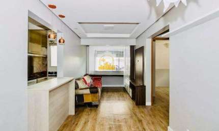 Apartamento a venda no Porto Cruzeiro- Bairro Protásio Alves