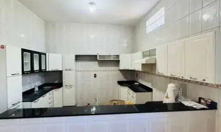 Casa com 3 quartos para alugar na Rua Emílio Moreira, 1438, Praça 14 de Janeiro, Manaus