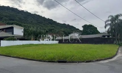 Terreno à venda na Rua Presidente Vargas, 146, Pirabeiraba, Joinville