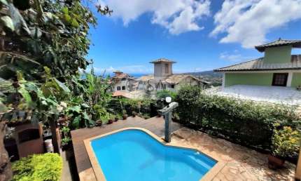 Excelente casa 5 quartos dentro de condomínio em Geribá Armação de Búzios