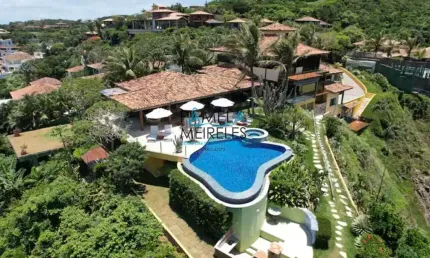 Mansão 6 quartos debruçada no mar da Ferradura Armação de Búzios