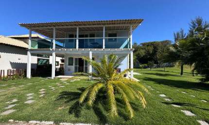 Alugo Temporada Casa 4 quartos em condomínio localizada no canto direito de Geribá Armação dos Búzios