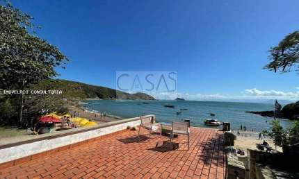 Excelente casa 5 quartos Frente Mar da Praia de João Fernandes Búzios