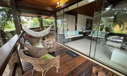 Casa 4 quartos  4 suítes 100m da praia da Ferradura Armação de Búzios