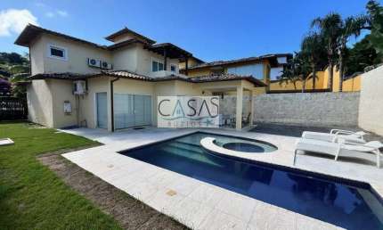 Excelente casa 3 suítes na Ferradura Armação de Búzios