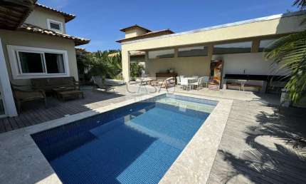 Excelente casa 4 quartos no Centro Armação de Búzios