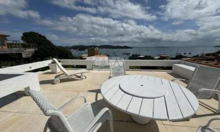 Linda Casa 4 quartos à venda na Praia dos Ossos Armação de Búzios