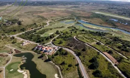 Terreno Lote 1.422,86m² para construção de casas no Condomínio Aretê Região Ybirá em Armação de Búzios