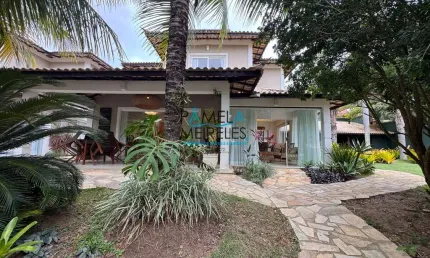 Lindíssima casa duplex a 100mts da Praia Geribá e Ferradurinha