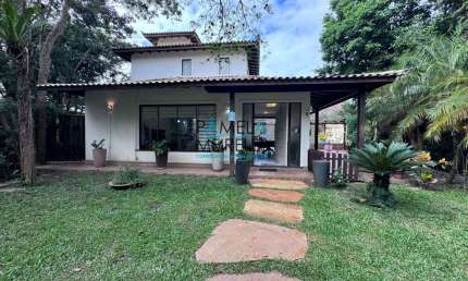Alugo Excelente casa 4 quartos em condomínio poucos passos Praia de Manguinhos