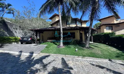 Ótima casa 5 quartos em condomínio em geribá armação de búzios