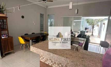 Casa com 3 quartos à venda na Rua Duque de Caxias, Centro, Araçatuba