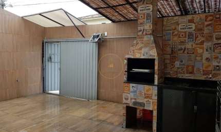 Casa à venda no bairro Jardim Aeroporto - Lauro de Freitas/BA