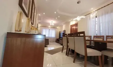 Sobrado para venda tem 250 metros quadrados com 4 quartos em Vila Palmeiras - São Paulo - SP