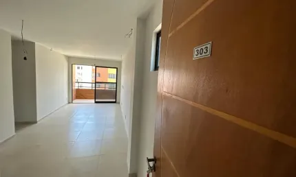 Aptº no bessa, a 100m da praia, com 75,60m² (03 quartos sendo 01 suíte) e 01 vaga de garagem.