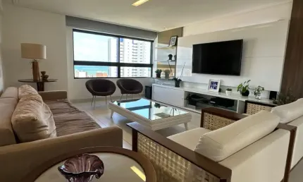 Apartamento no Bairro Miramar, 01 por andar, 04 suítes, 04 vagas garagem