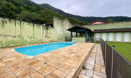 Apartamento Térreo em Barequeçaba, São Sebastião/SP