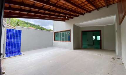 Casa com 3 quartos para alugar no Varadouro, São Sebastião 