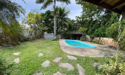 Casa com 4 quartos para alugar no Cigarras, São Sebastião 