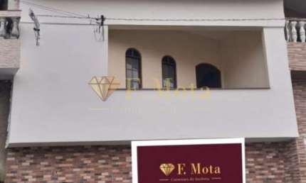 Casa com 3 quartos à venda na Vila Dirce, Carapicuíba  por R$ 600.000